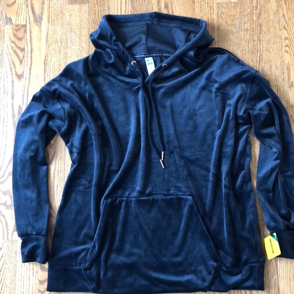 GreenTea Sweaters - Super soft velour top